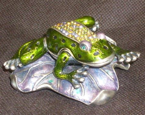 Vintage Pewter Frog Round Trinket Box 